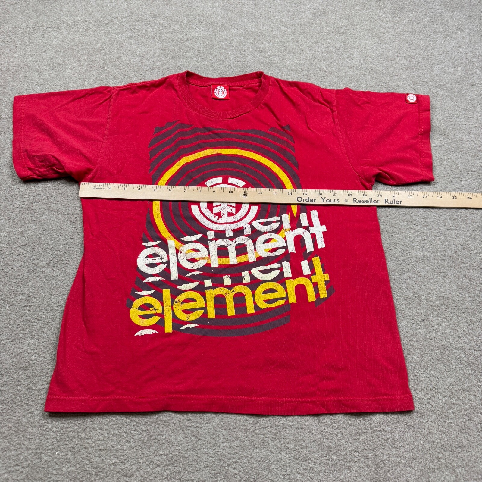 Vintage Element Skateboarding YOUTH Size XL Extra Large Red Short Sleeve Y2K Boy