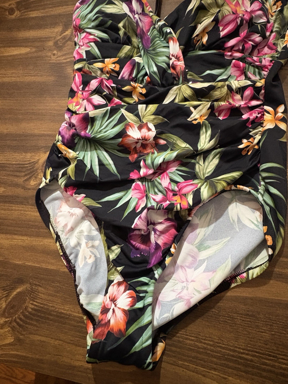 Swimsuit One Piece By Aqua – Green Floral Medium Control Sz 6 Resort Shapes NWT