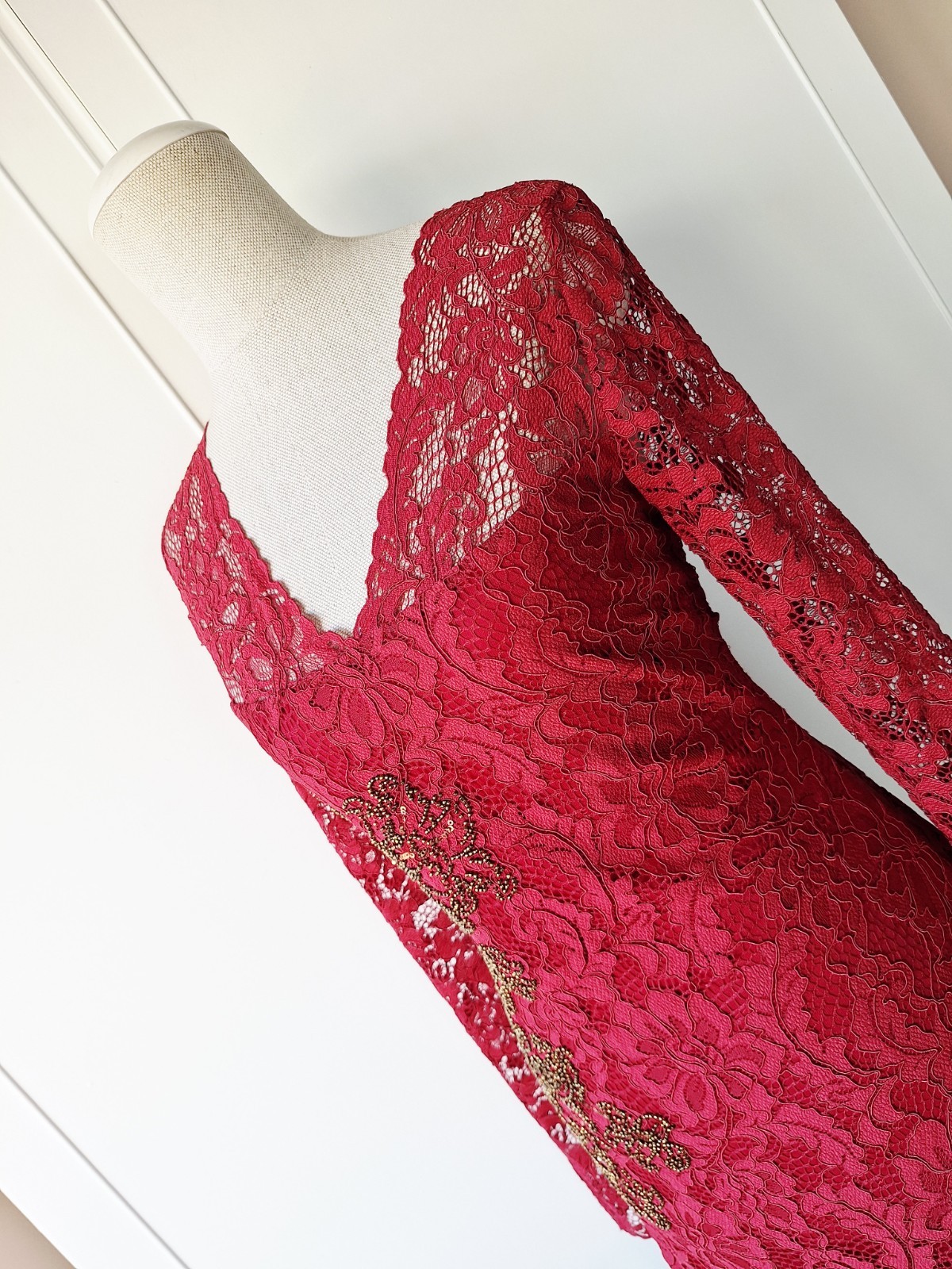 JOE BROWNS Deep Red Lace Midi Pencil Dress Gold Beaded Formal Party Size 10