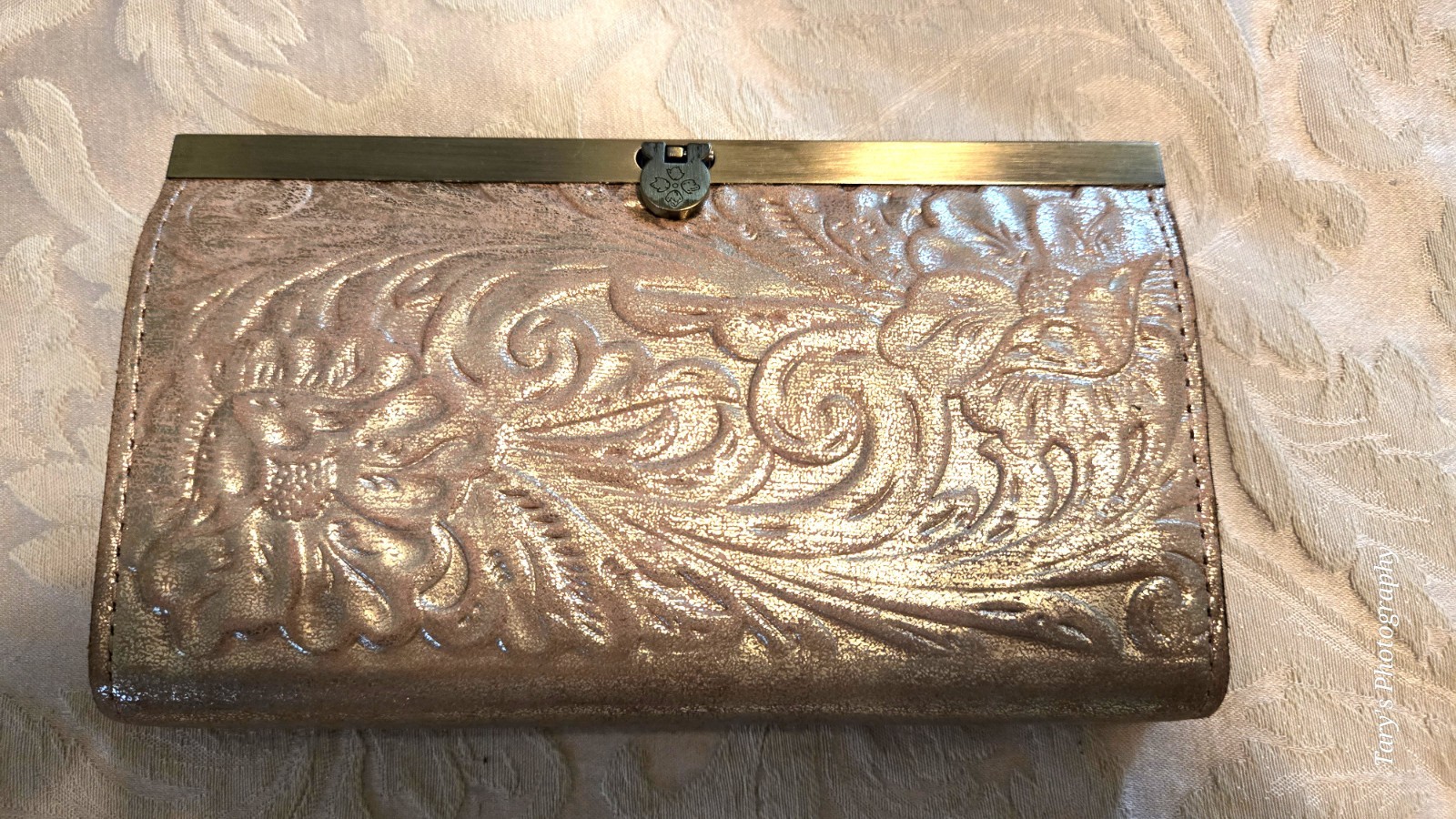 Patricia Nash Cauchy Tooled Wallet Pink Metallic Soft Leather Feels like Suede