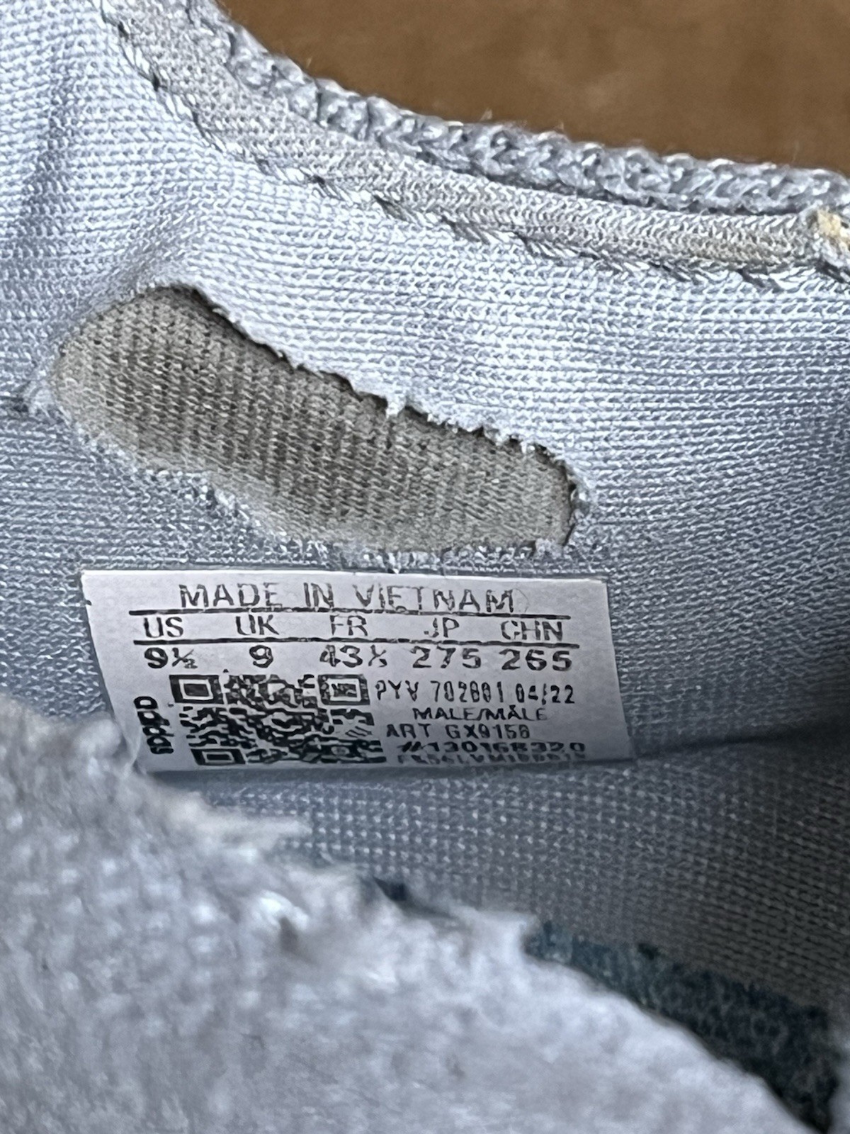 Adidas UltraBoost 22 Halo Silver/Shadow Navy/Linen Green GX9158 Men Size 9.5