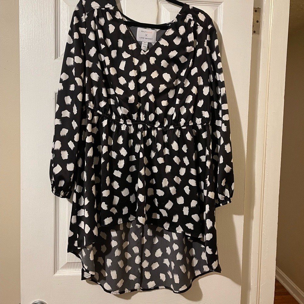 Lane Bryant – Beautiful Curve X – Black & White Top Size – 16