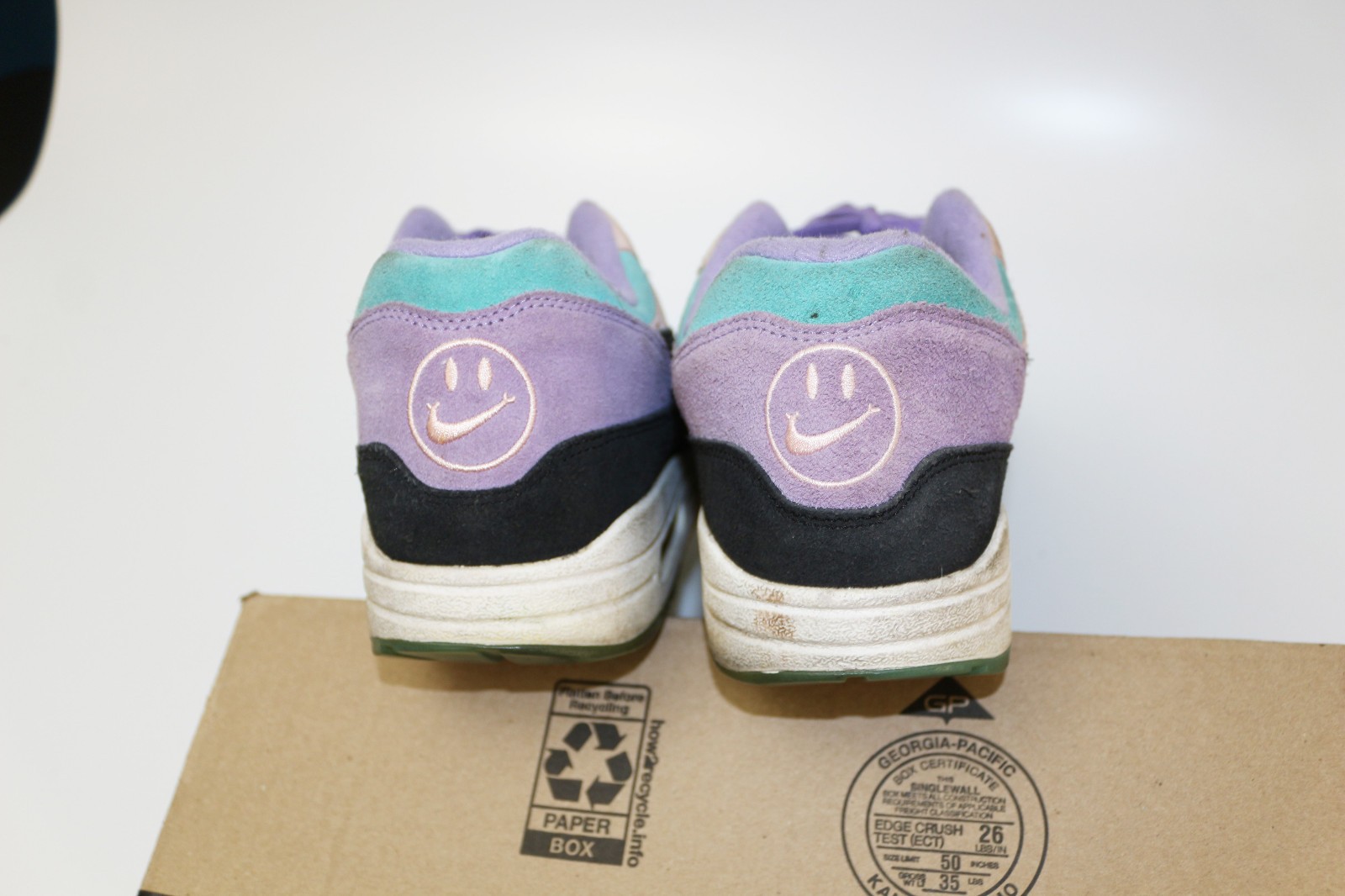 Nike Air Max 1 Have A Nike Day Mens Size 9.5 Athletic Shoes Sneakers BQ8929-500