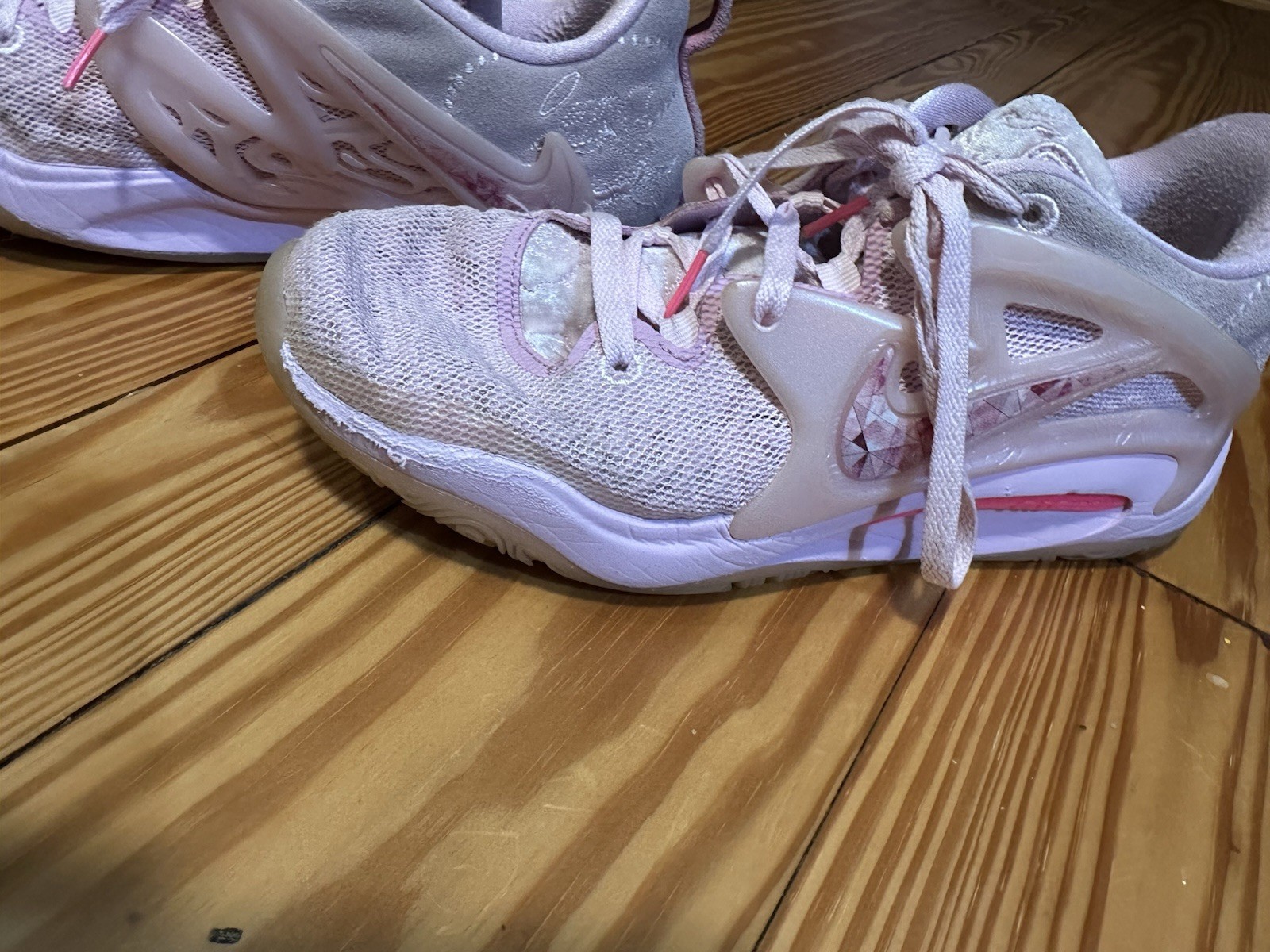 Nike KD 15 NRG Low Aunt Pearl Size 10 DQ3851-600 *no Insoles* See Photos No Box