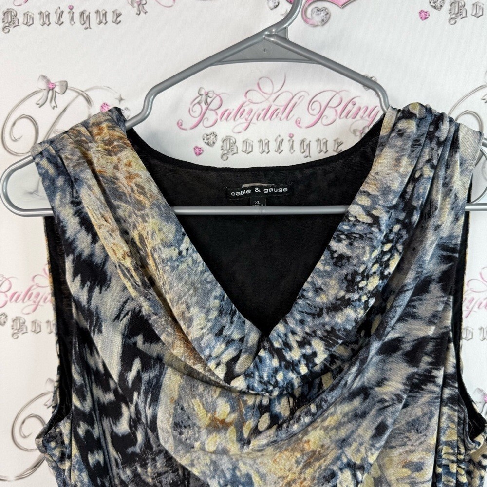 Cable & Gauge tank top towel, neck, cheetah leopard Animal Print Sleeveless Top