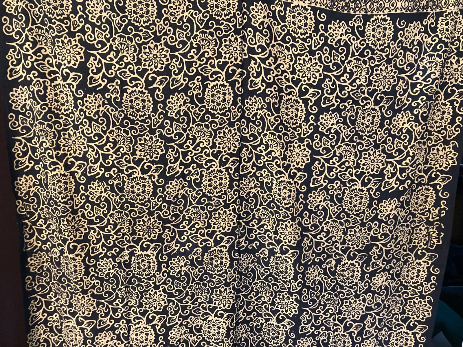 Black & Tan FLORAL Batik First Quality Rayon Sarong/Fabric/Pareo/Tablecloth