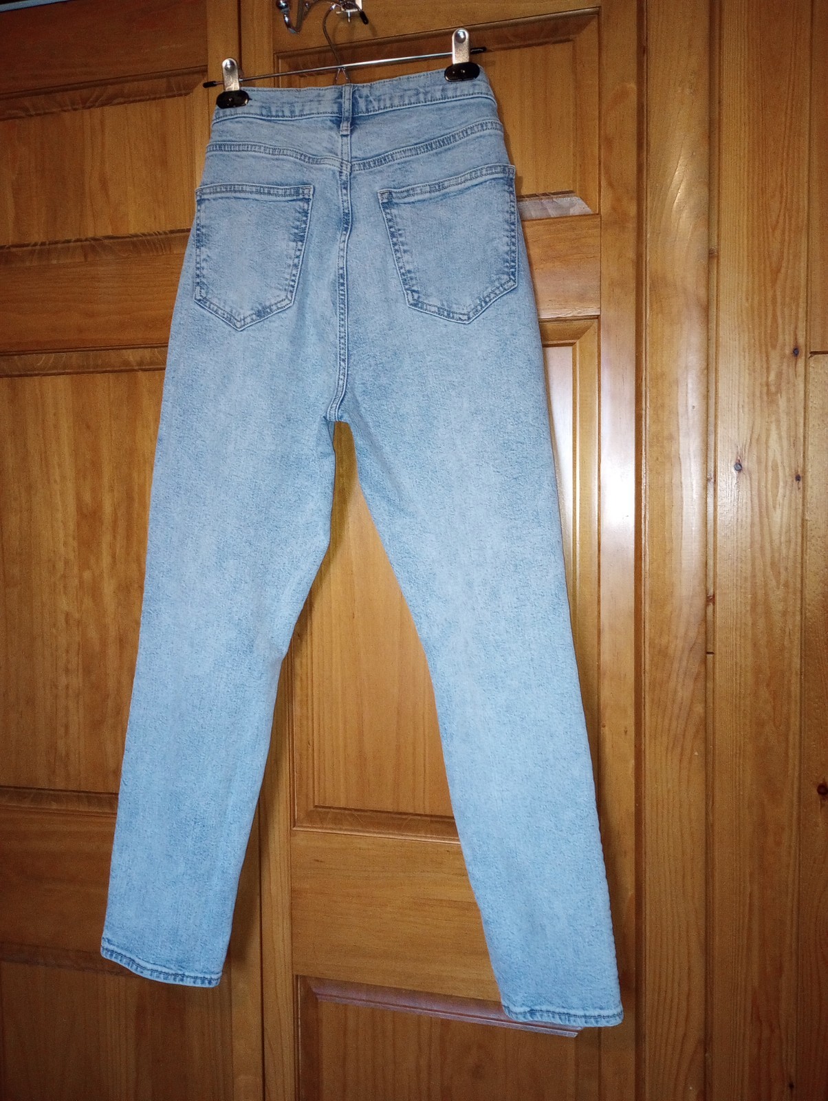 Gap Denim “Vintage” Look Jeans 5″ Ankle Slit Womens 31″ waist, 12″ rise, Lt Wash