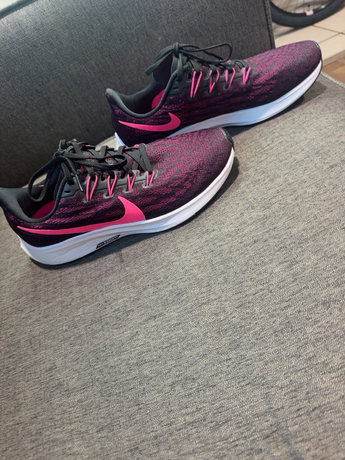Nike Air Zoom Winflo 8 Women’s Size 8 Pink Black Running Shoes AQ2219-600