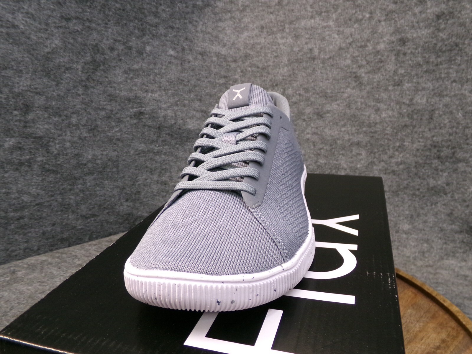 Flux Adapt Trainer Mens Concrete Grey Barefoot Athletic Knit Shoes Size 11 US