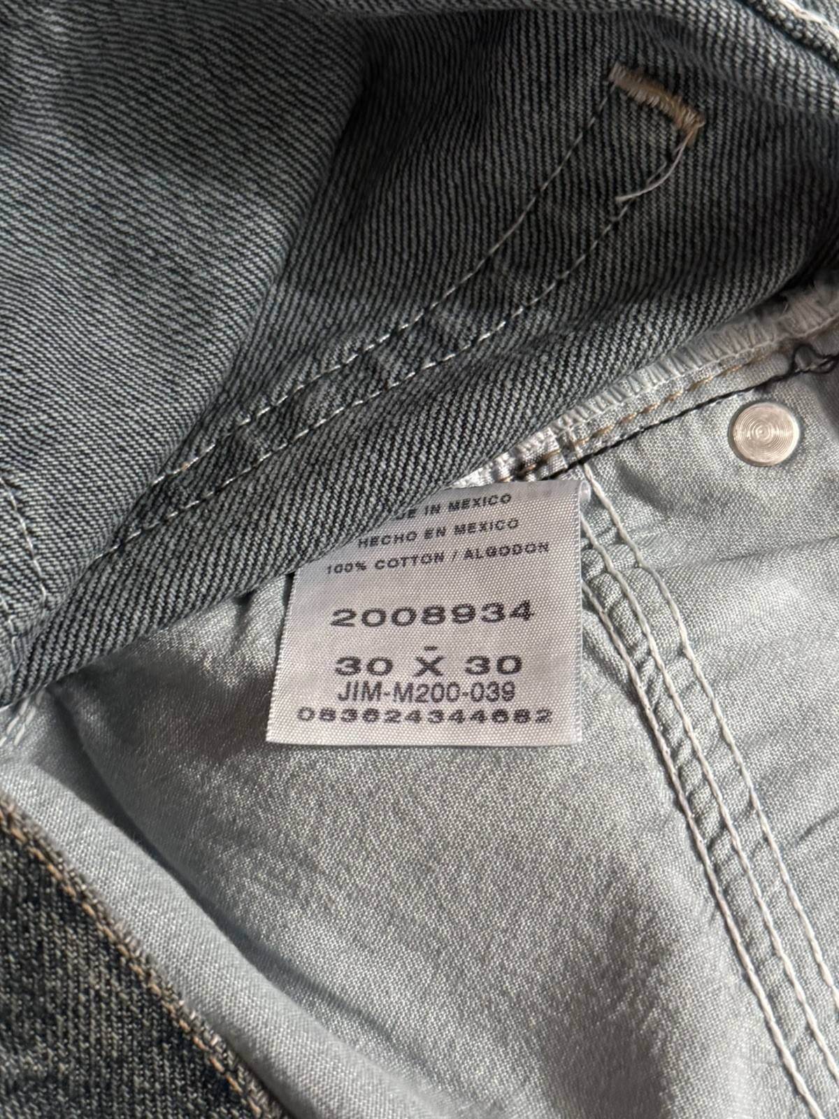 Lee Regular Fit Original Straight Jeans Size Men’s 30×30 (cropped to 30×28)