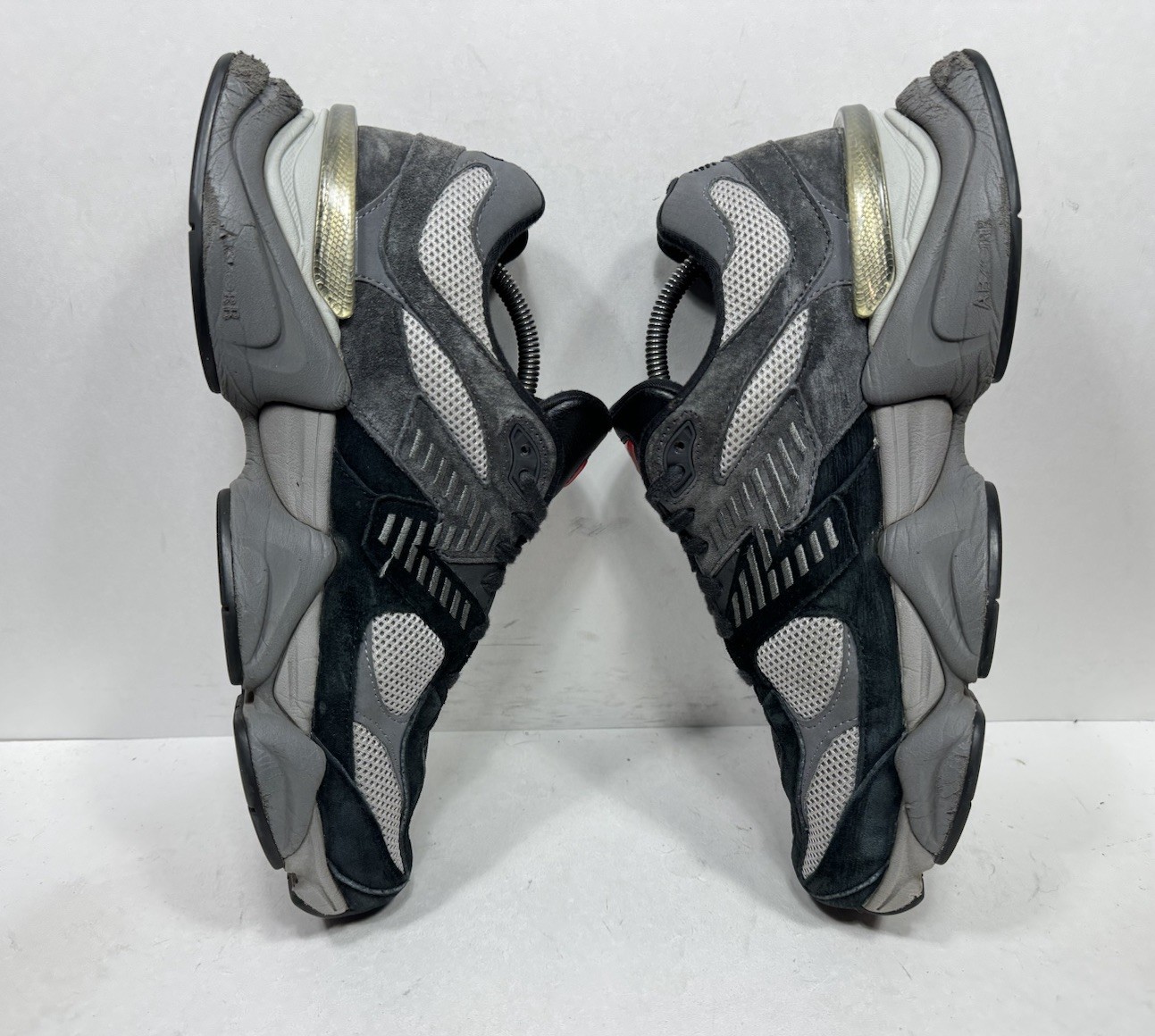 New Balance 9060 Black Castlerock Grey U9060BLK Men’s Size 10 Shoes
