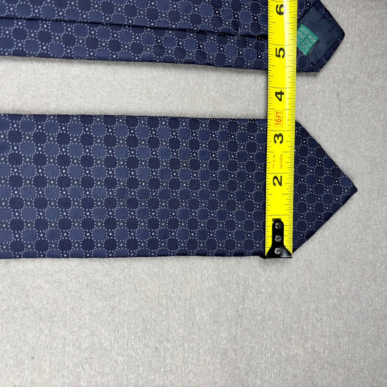 Andrew’s Ties Navy Blue Geometric Dot Silk Tie Made in Italy Classic 58″ 3.25″