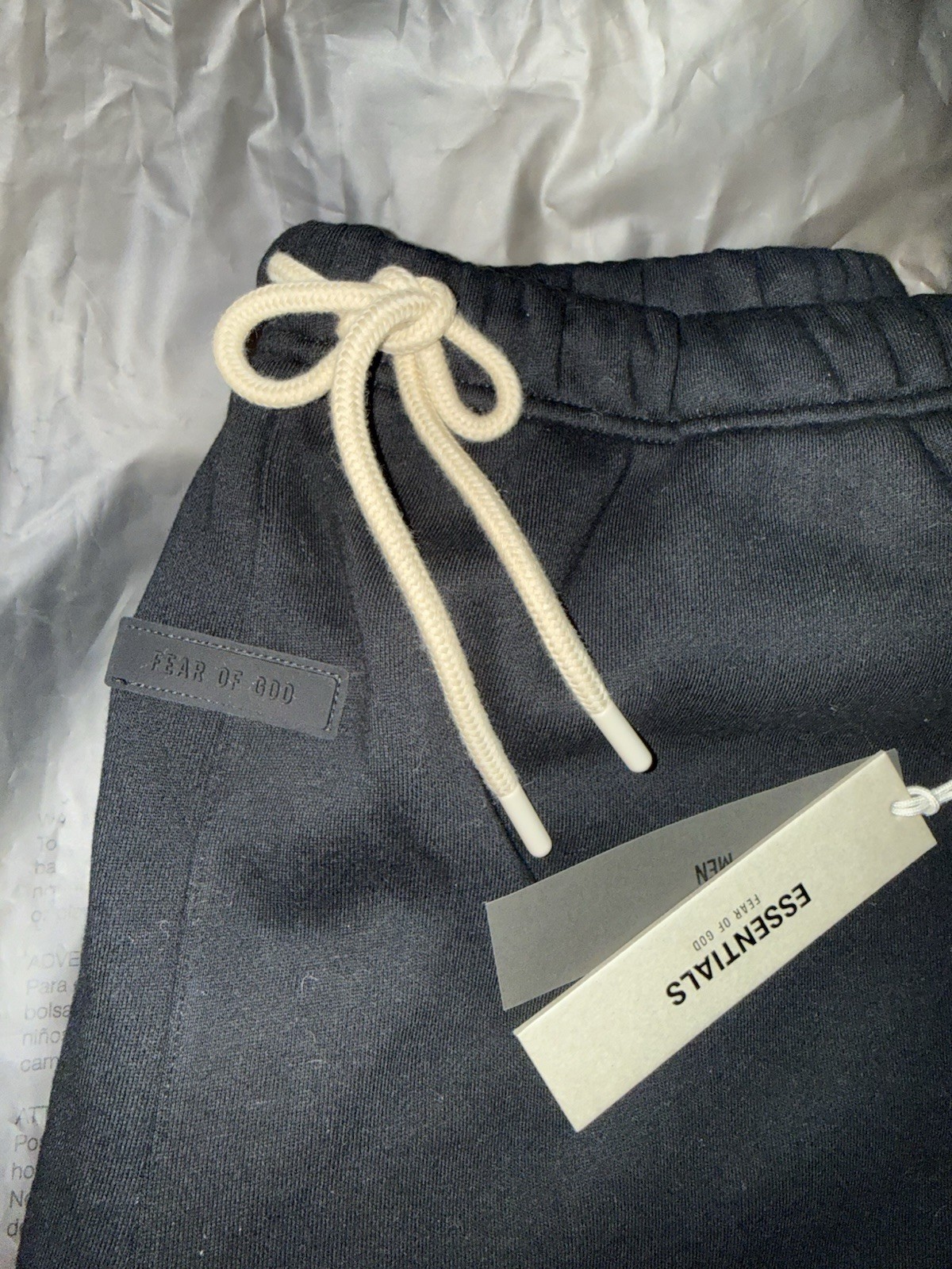 Fear of God Essentials Sweatshort in Core Jet Black L (FW23)