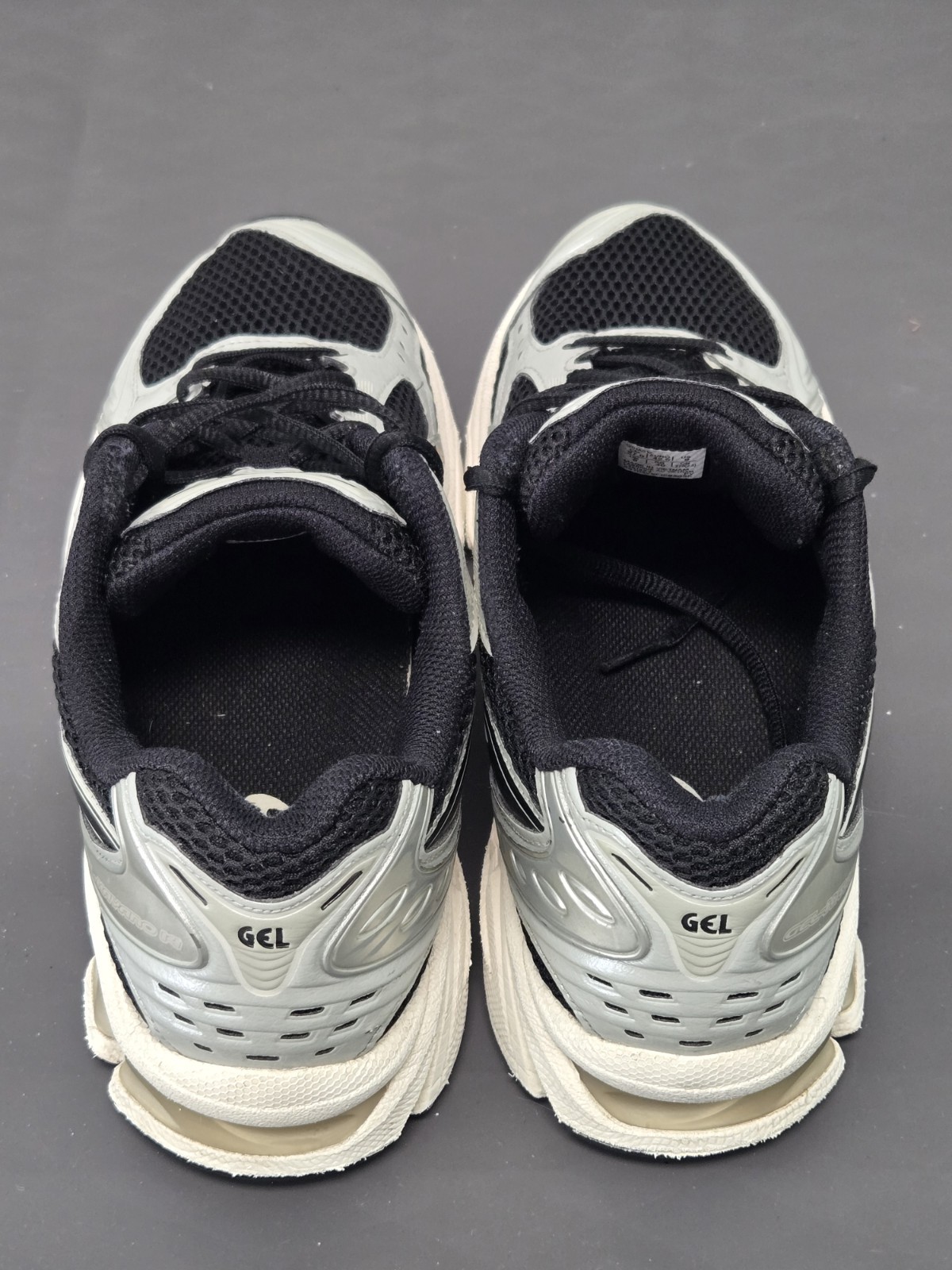 Asics Gel Kayano 14 Black Silver Gray 1201A019 Size 9 Mens Athletic Shoes