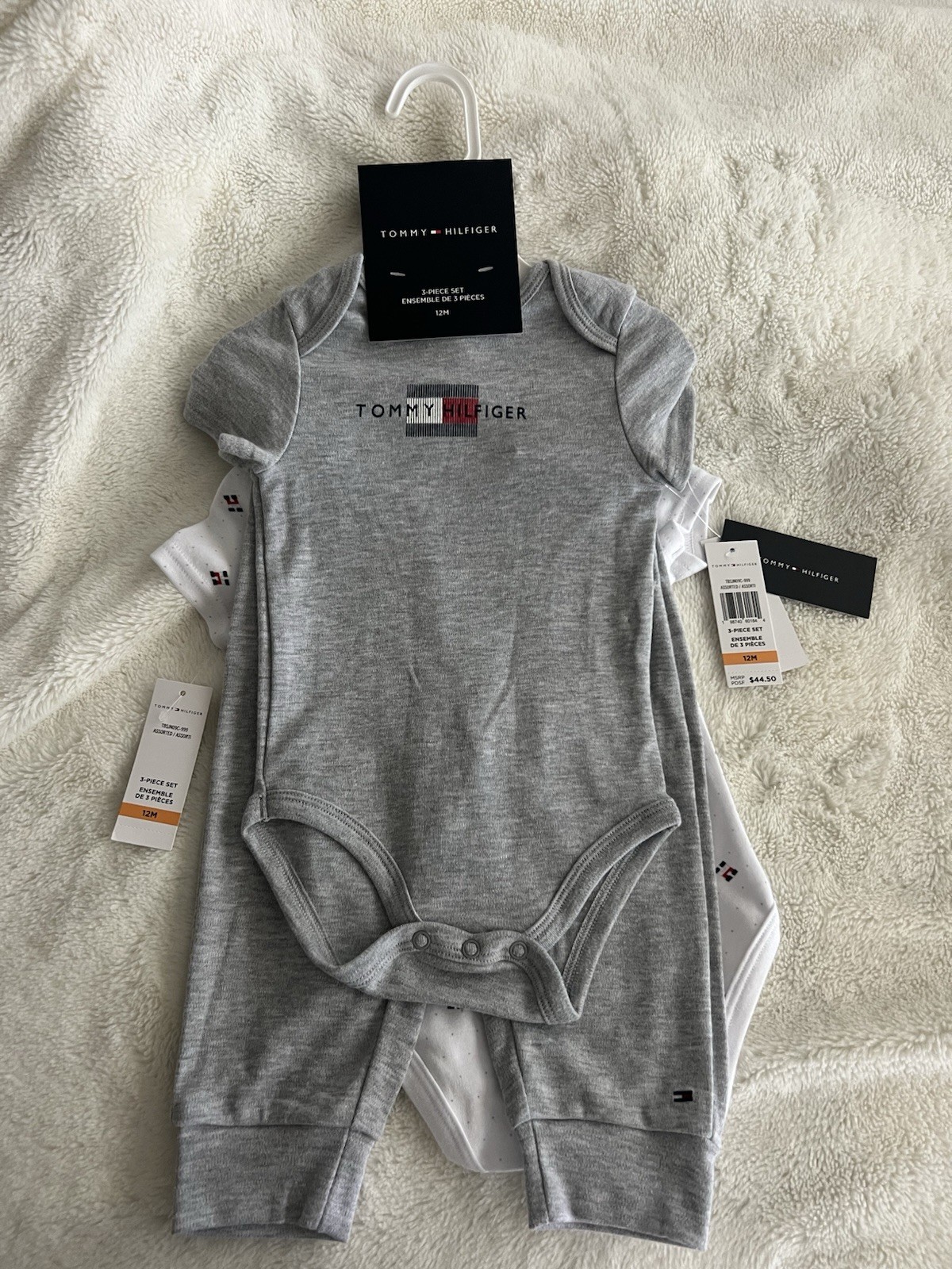 NWT Tommy Hilfiger 3-piece Assorted Short-Sleeve Bodysuits & Pants Set Size 12M