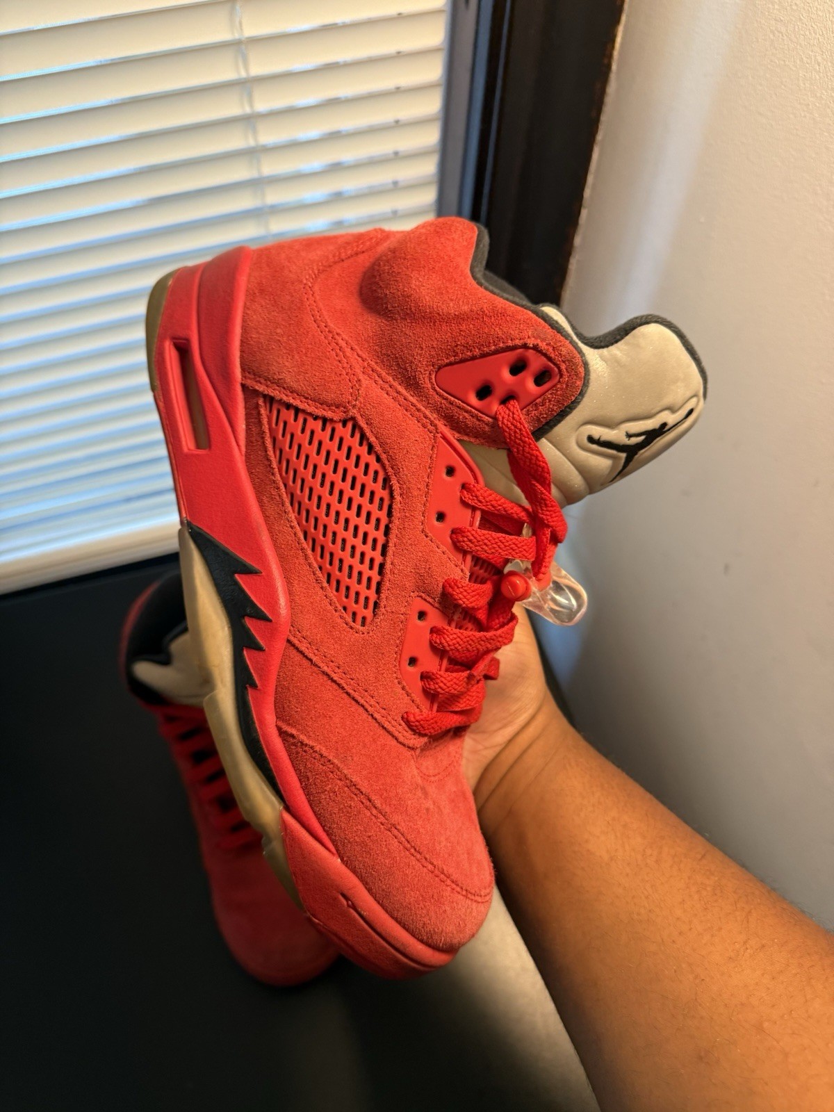 Air Jordan 5 Retro Red Suede Size 9 Good Condition