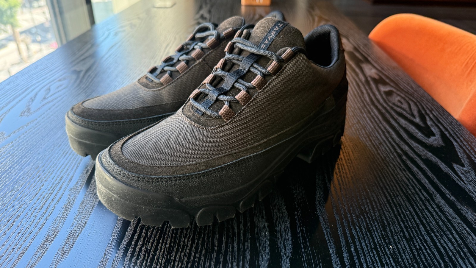 Tarvas – Easy Hiker – 9.5 US / 43 EU – Brown Cordura – Vibram Sole