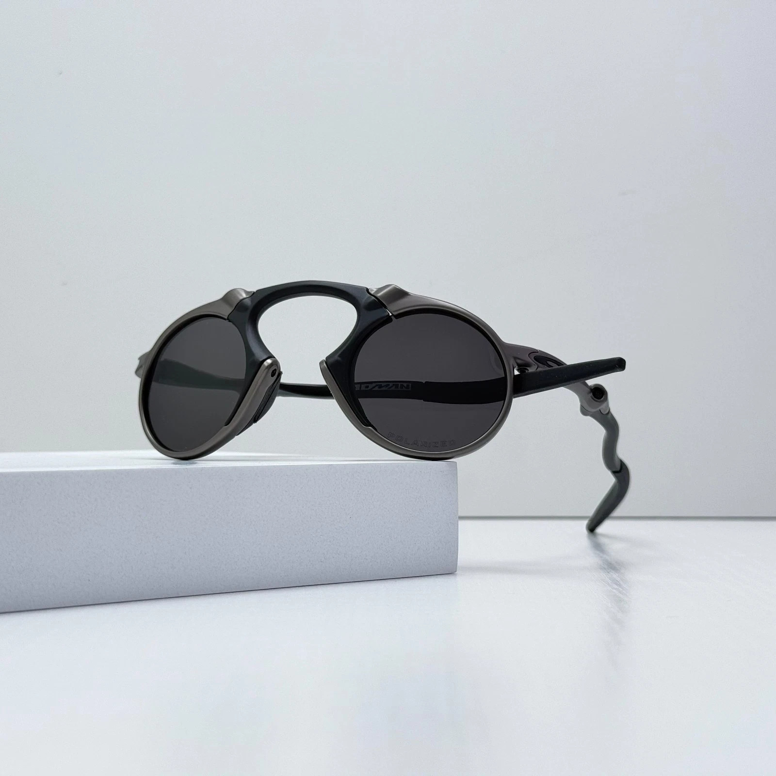 Oakley Madman OO6019 X-Metal Pewter Black Iridium Polarized New