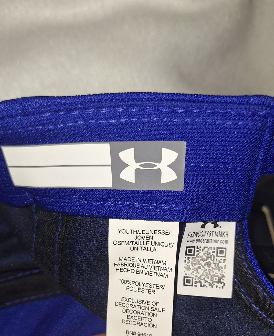 Under Armour Boys Adjustable Cap hat – Sweat Wicking – 1376712 BLUE OSFM