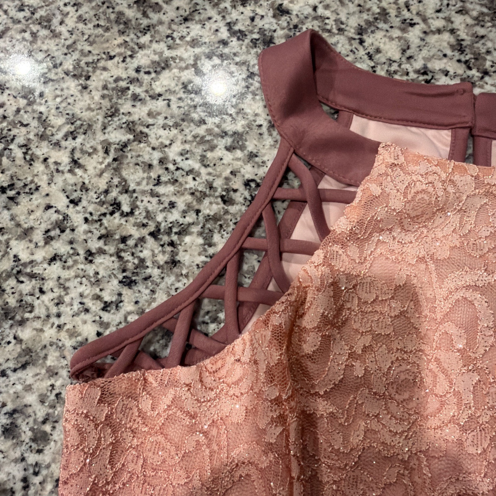 VENUS Women’s Size medium Tank Top ~ Mauve w/Sparkle, Lace, Scalloped Ombre