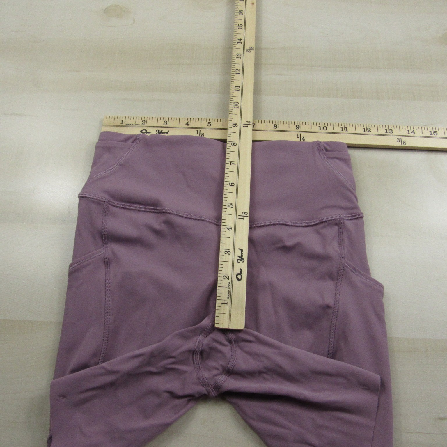 Lululemon Shorts Womens 4 Purple Align Athleisure Gym Yoga Active Stretch