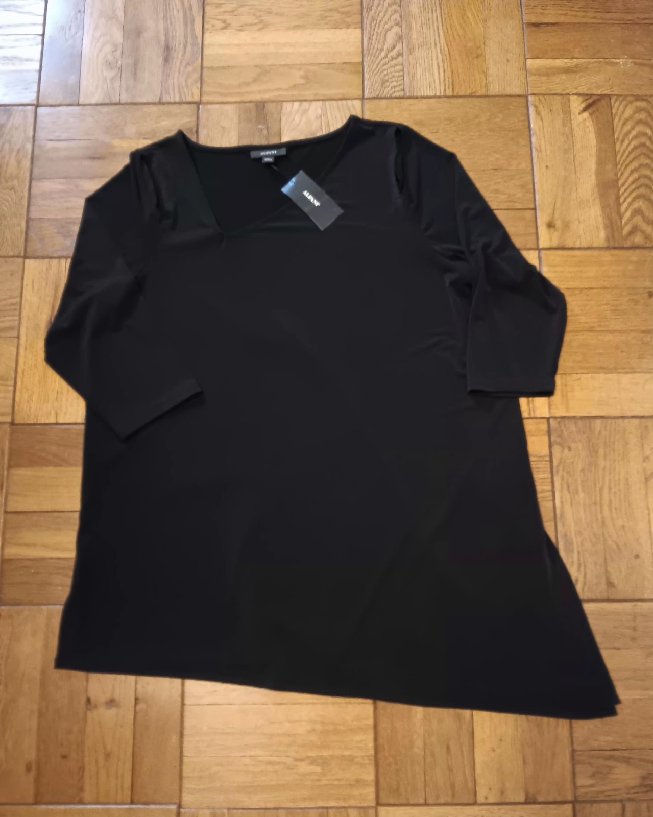 Alfani NWT Women’s Black Asymmetrical Tunic Shirt Size Large