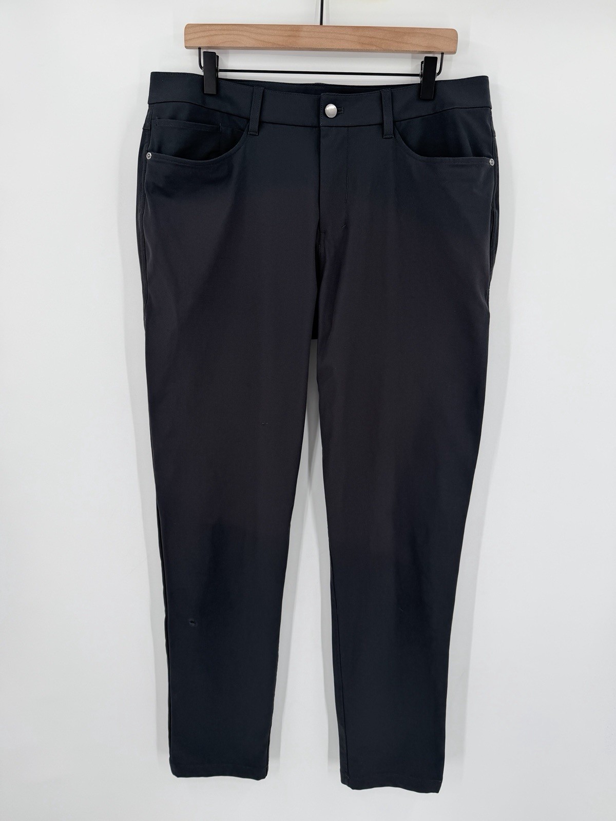 Lululemon ABC Pants Men’s 35×34 Grey Slim Fit Warpstreme Stretch Casual READ*