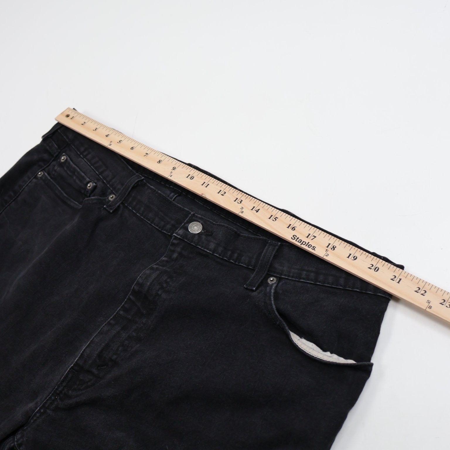 Levi’s 541 W42 x L30 Men’s Jeans Denim Black Athletic Taper Relaxed