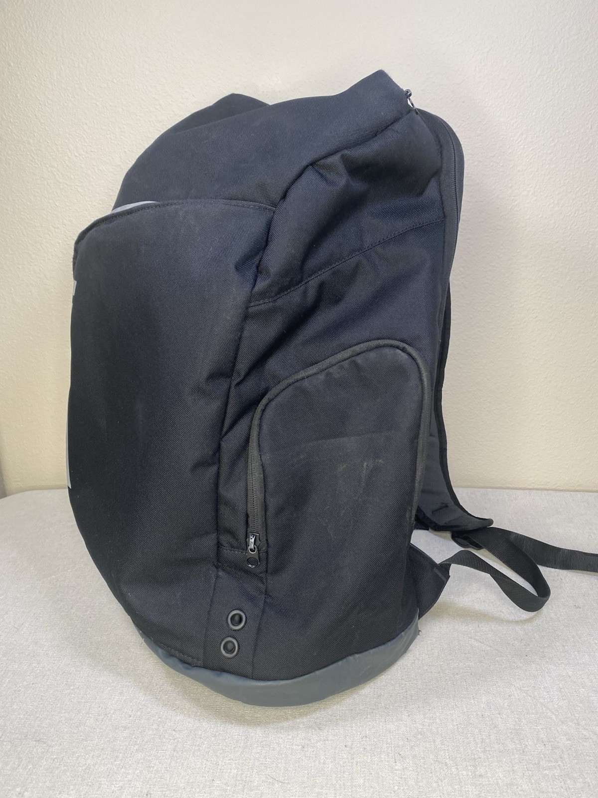 Nike Elite Backpack Black Anthracite and Metallic Silver CA #05553 – Used