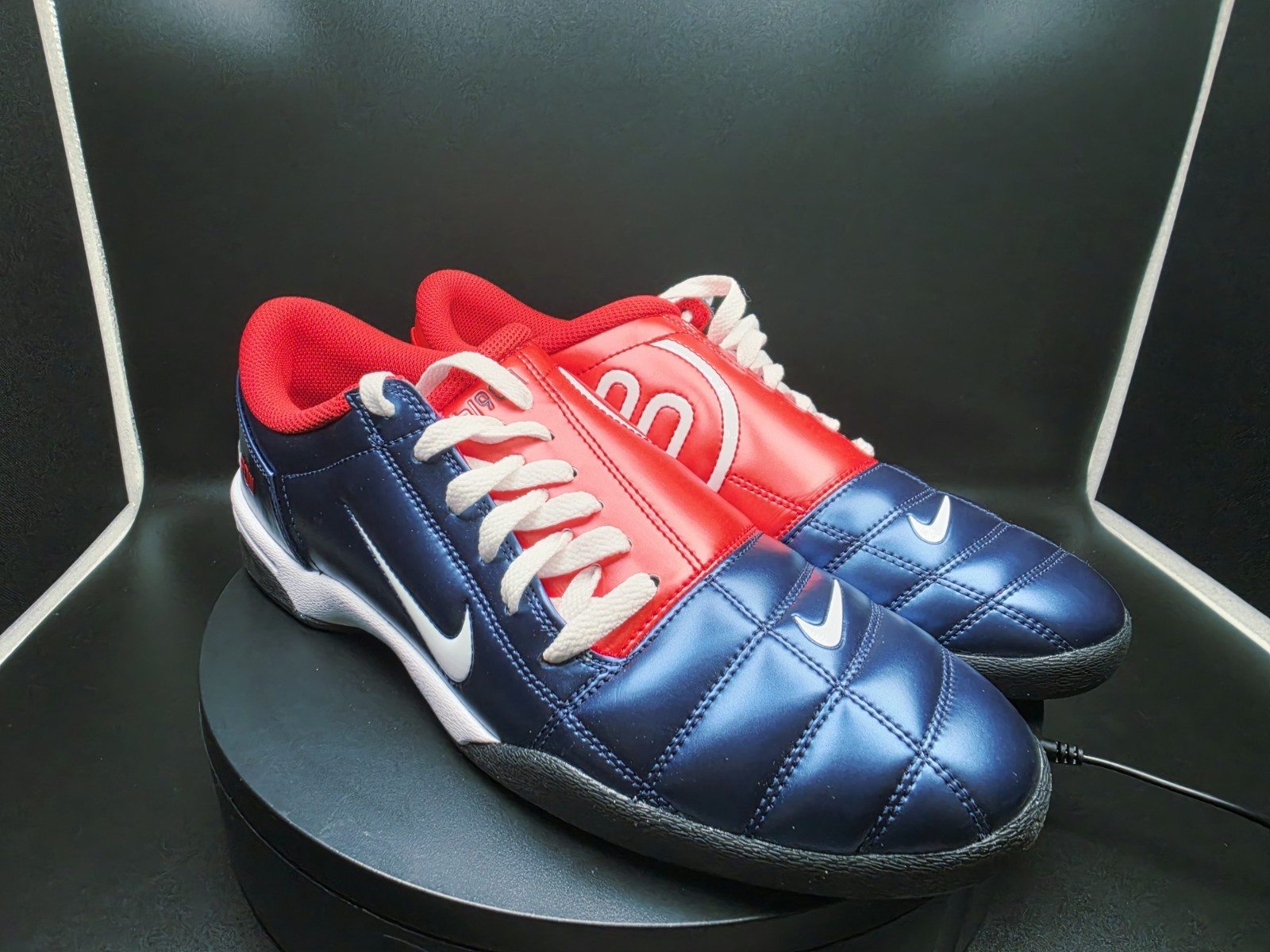 Nike Total 90 3 SP USA Men’s Low Top Lace-Up Sneaker Red/Blue/White Size 11 MEN