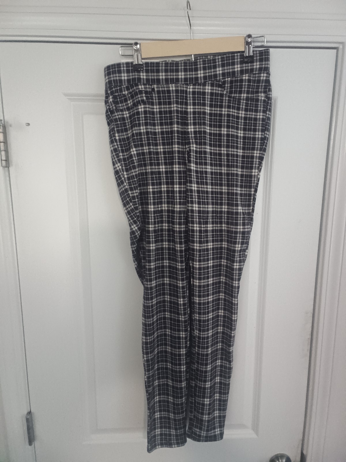 NWT Seven 7 Womens Size Small Plaid Tummyless Slimming (O)
