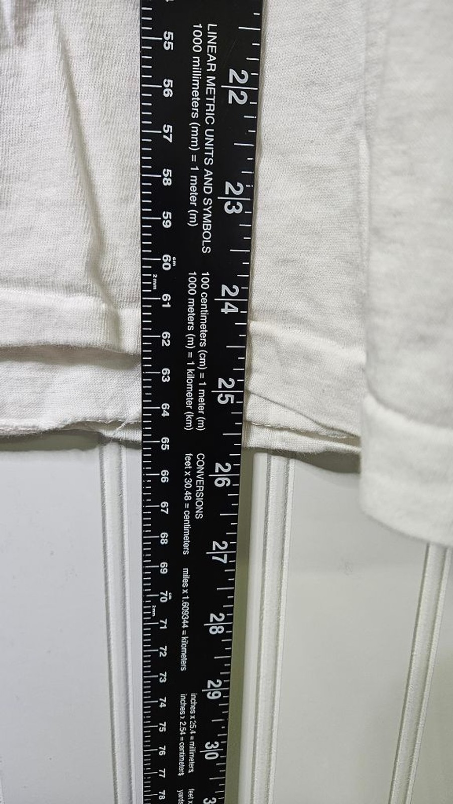 Men’s vintage Hanes White Short Sleeve Tee with hand painted LA Graphic