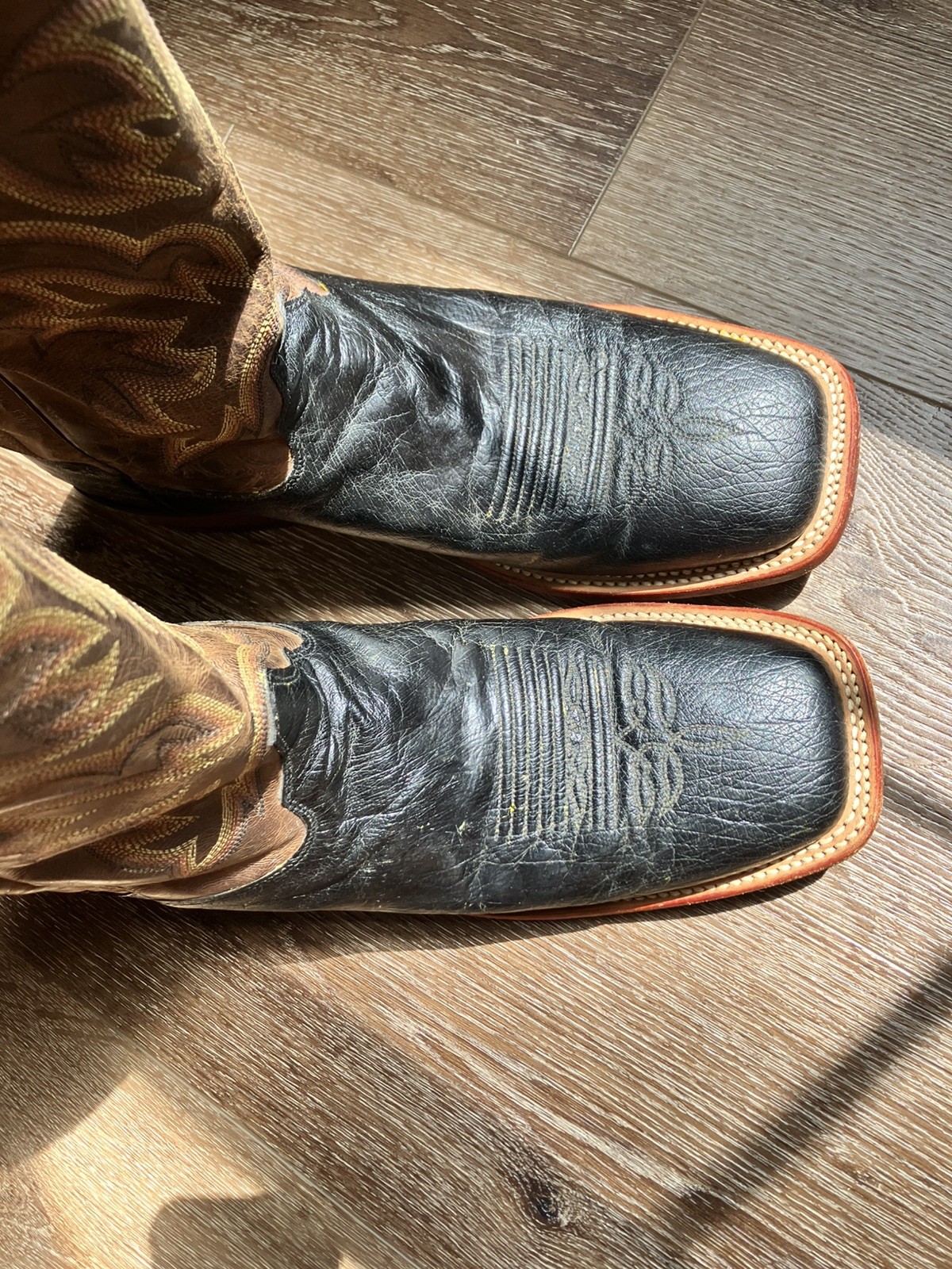 Mens Justin Size 9EE Brown and Black Smooth Ostrich Square Toe Western Boots