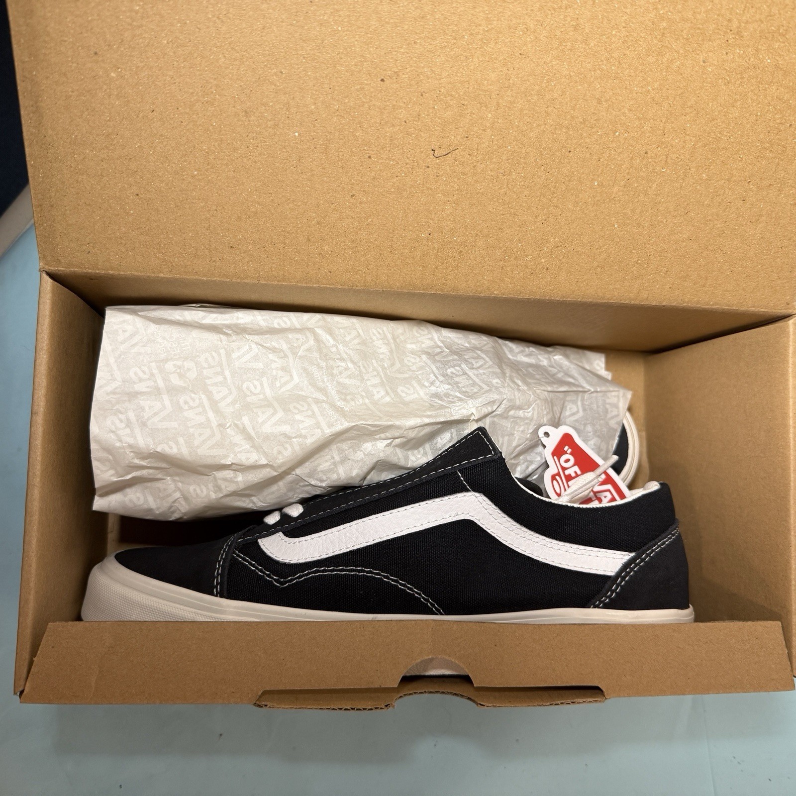 NEW VANS Old Skool BIack/White Canvas Sneakers Size 7 EU 39