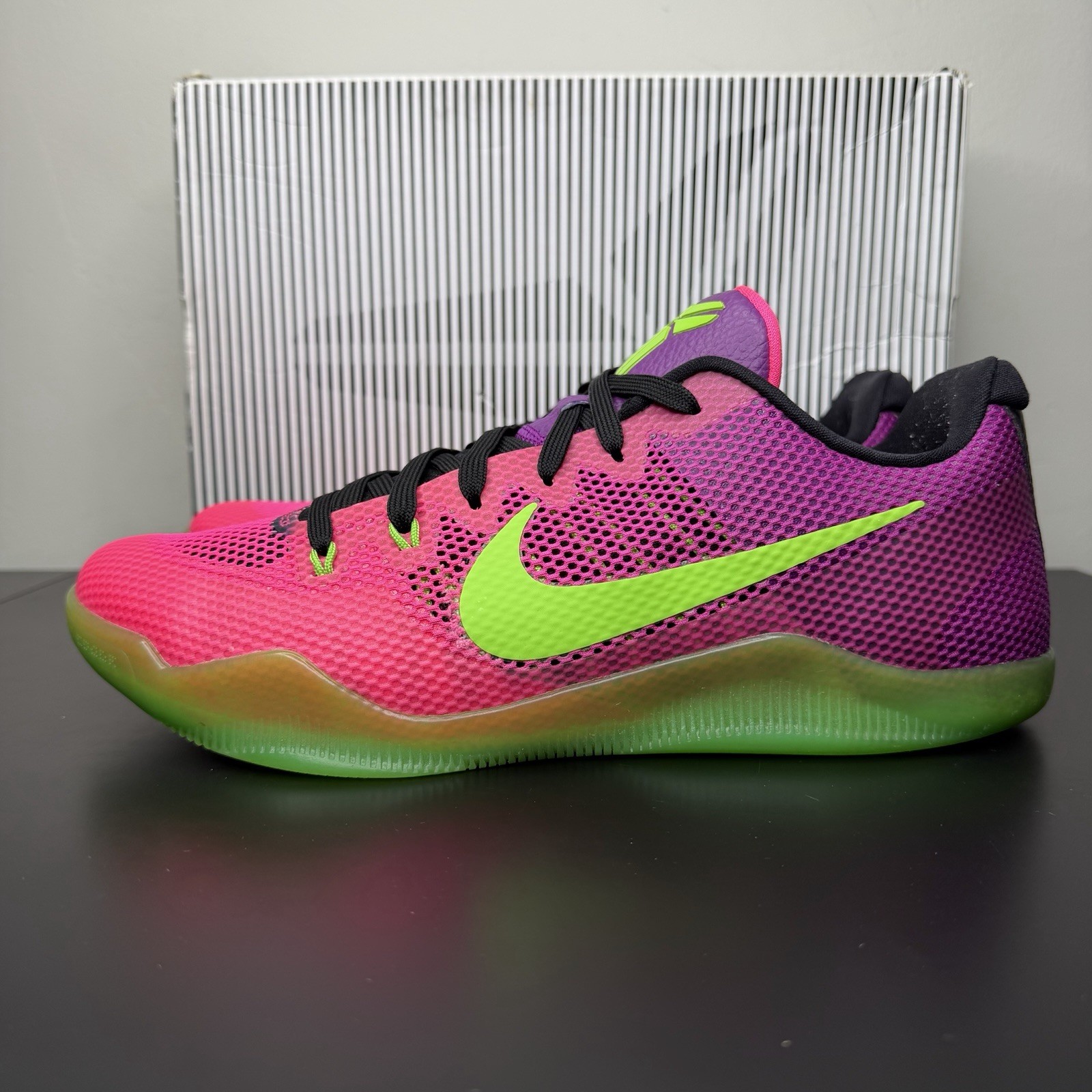 Size 10 – Nike Kobe 11 Mambacurial