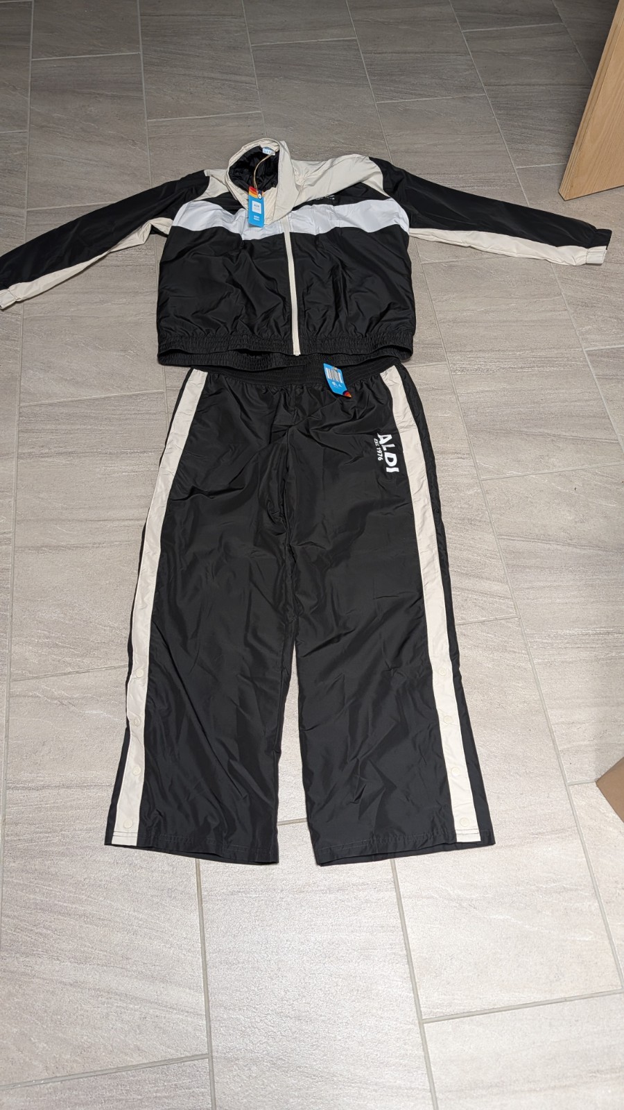 ALDI Gear Track Suit Jacket XL & Pants Black Size L 2026 NEW