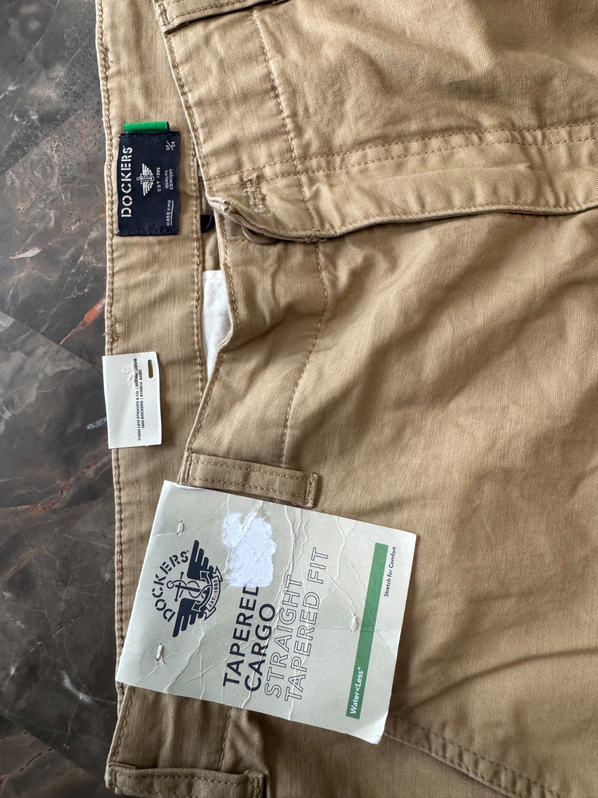Dockers NWT Men’s Tapered Cargo Pants Khaki Casual Trousers 36×34