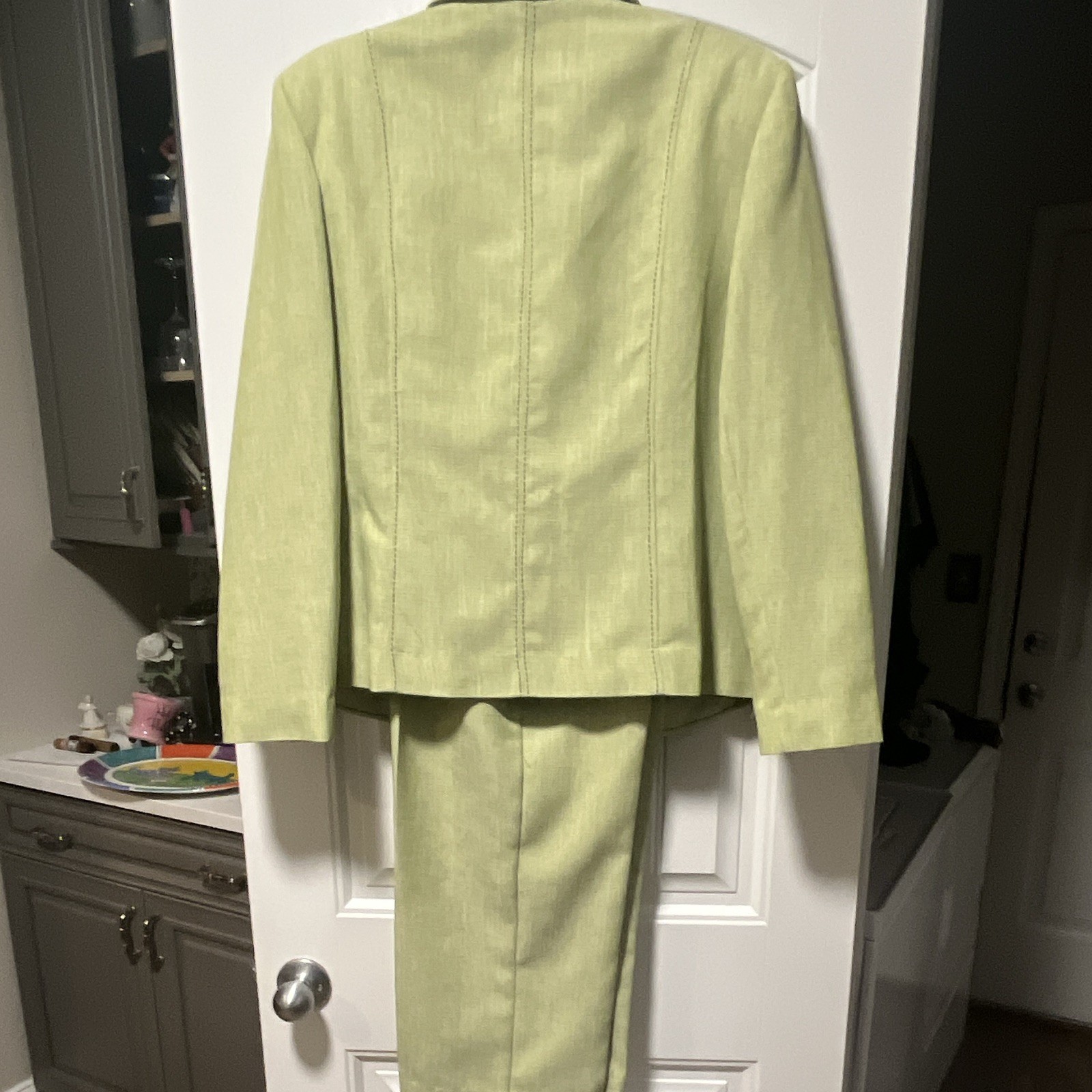 Alfred Dunner Women’s Green 2pc Pant Suit Set Size 14 Polyester 3-Button