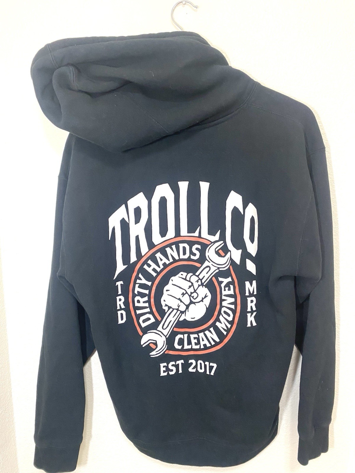 Troll Co. Dirty Hands Clean Money Black Hoodie Size Medium ￼