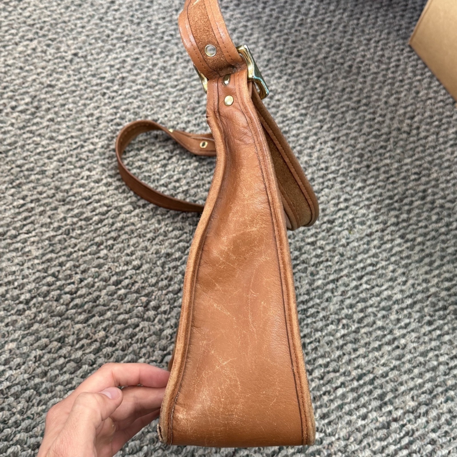 Vintage Coach Legacy Bag Zip 9966 British Tan Leather Purse Preppy
