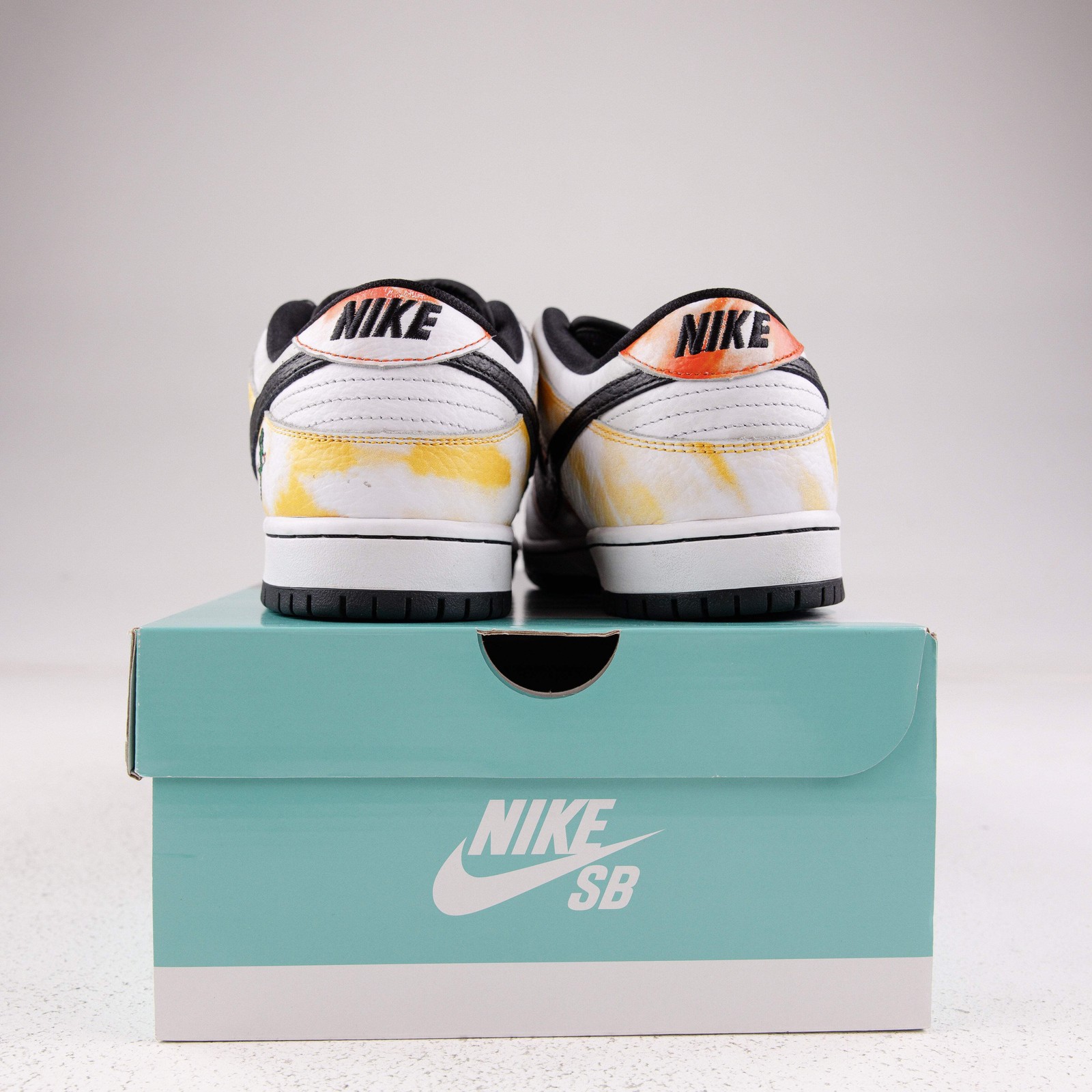 Nike SB Dunk Low Raygun Tie-Dye White – Used – 3689