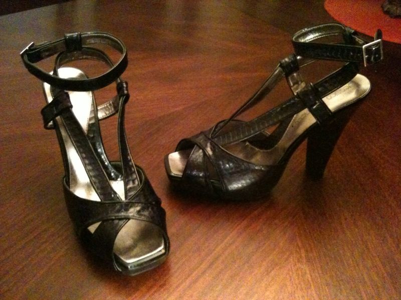 $180 JESSICA BENNETT Halston Platform Sandals Heels Shoes NEW Black ~ Size 7.5