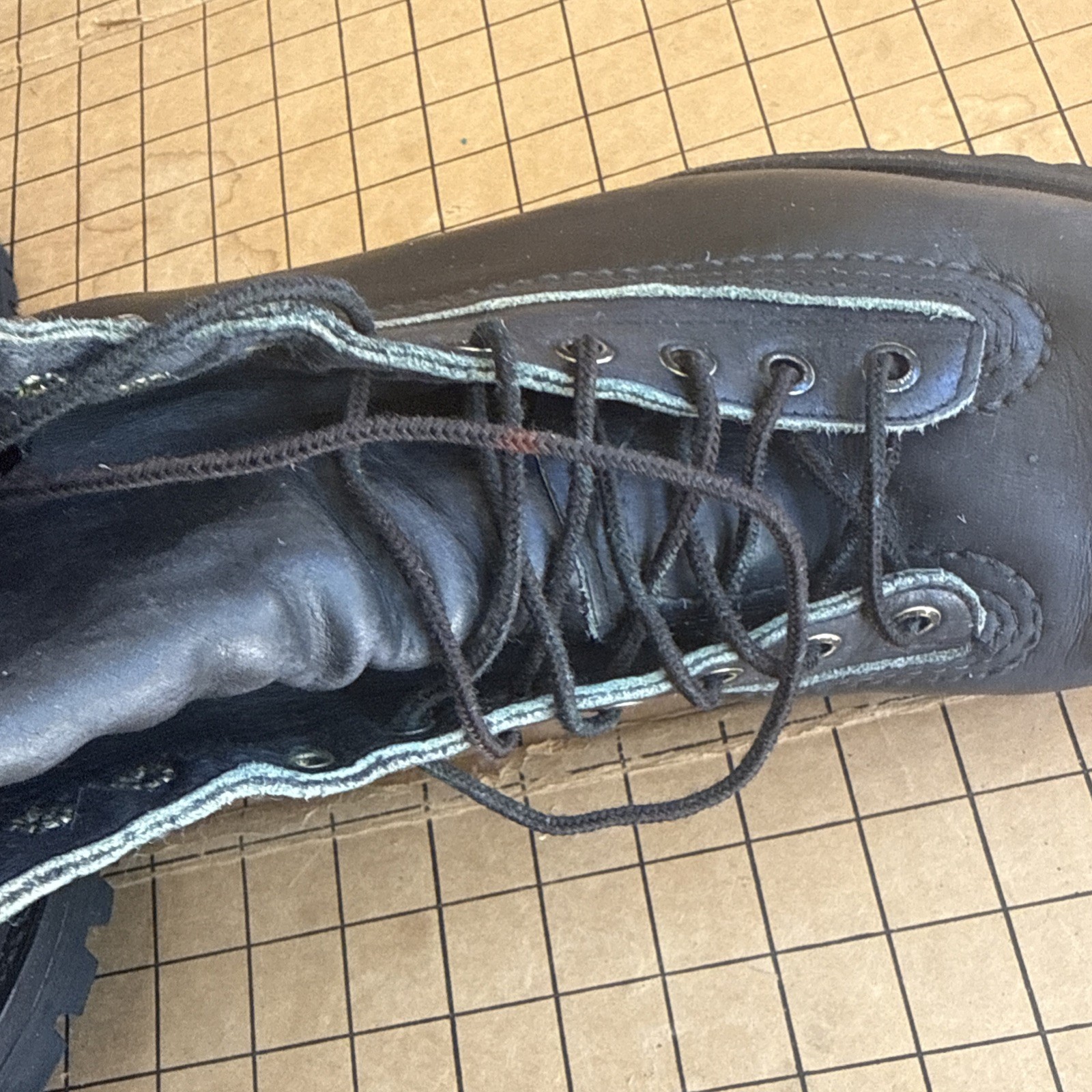 Size 10D Chippewa Military SEE PICTURES