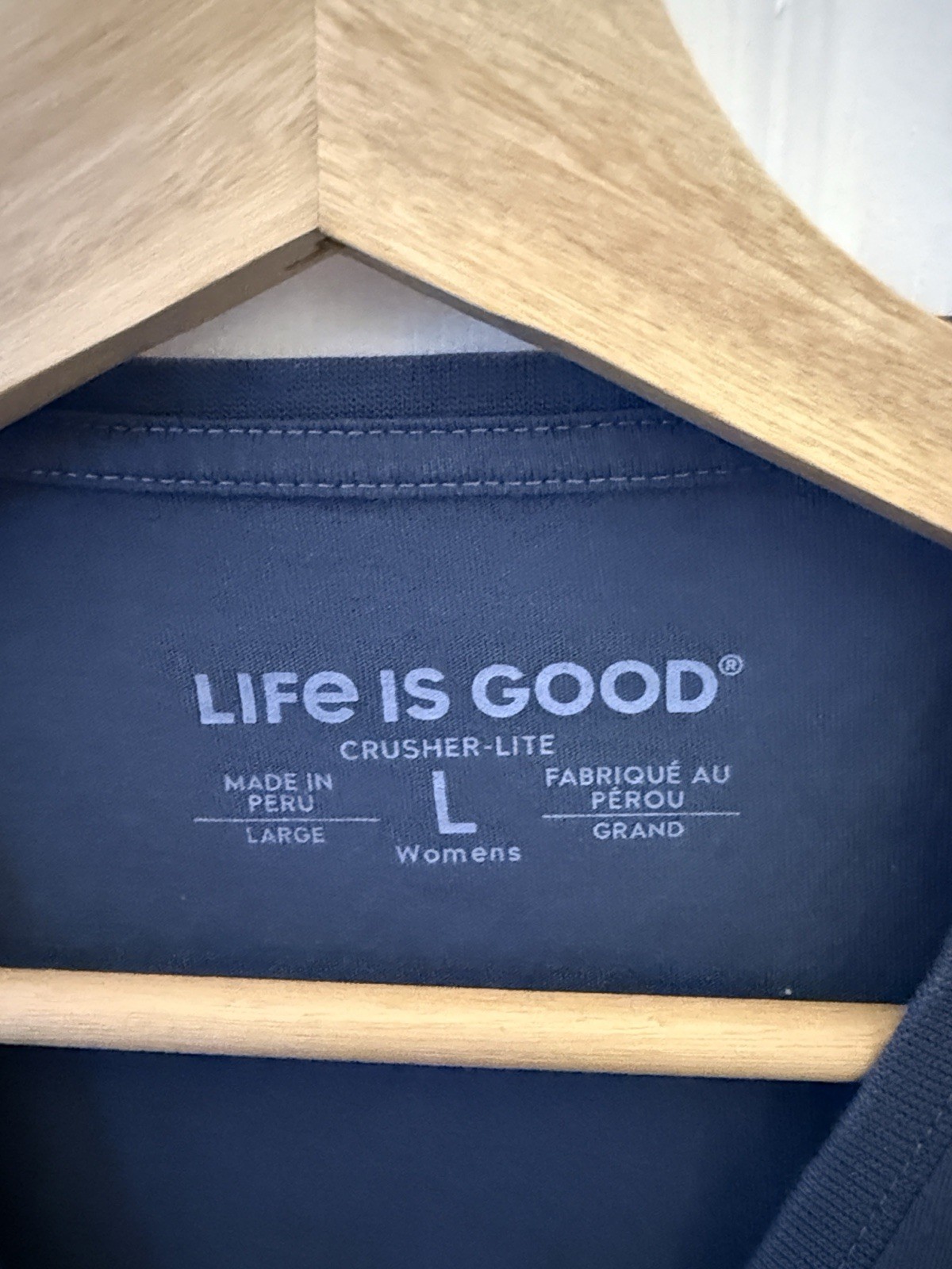 Life is Good Women’s L Blue Graphic Print Crew Neck Short Sleeve Tee