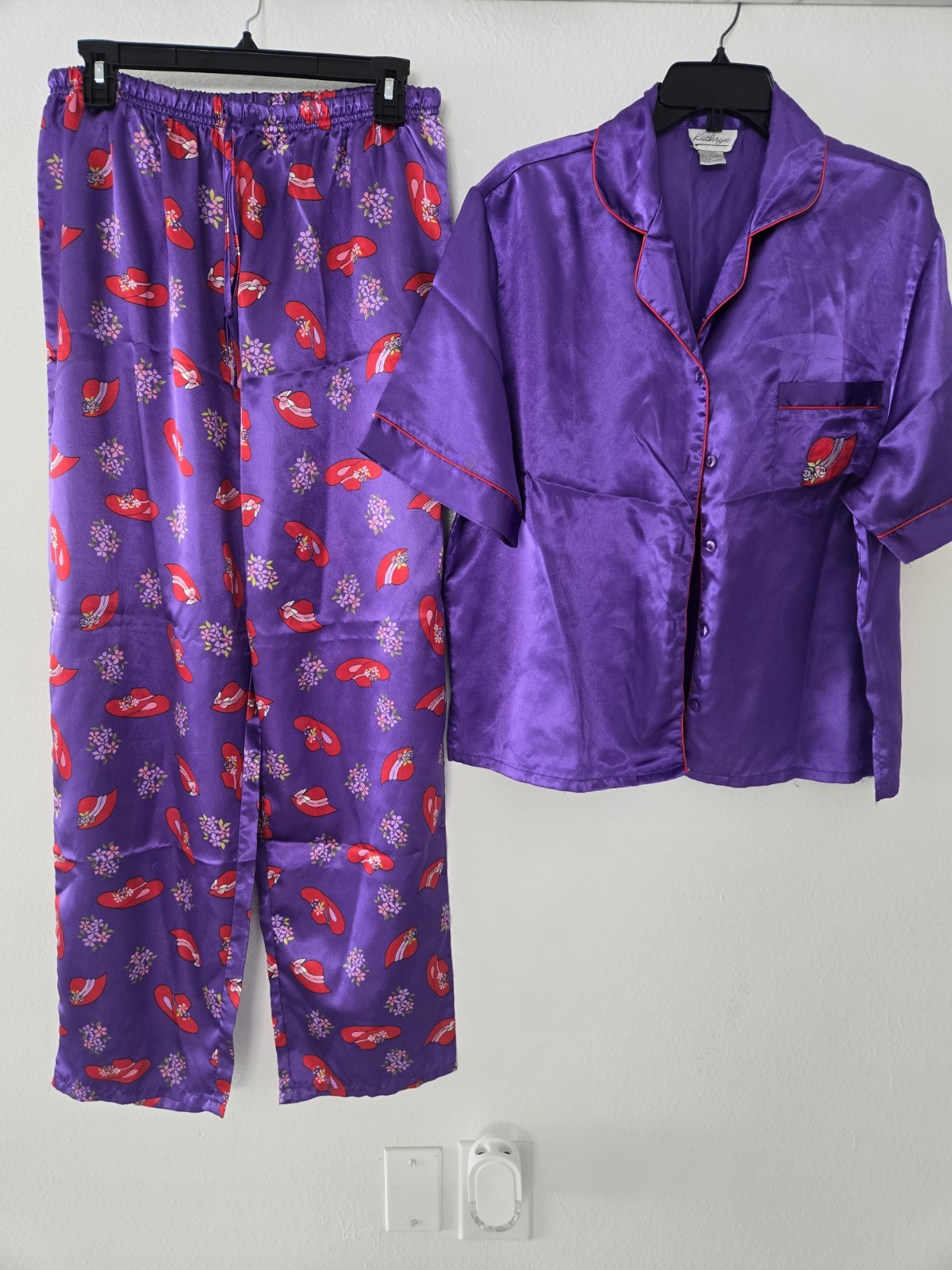 Purple Satin Two-Piece Pajama Set with Red Accent Print Size L