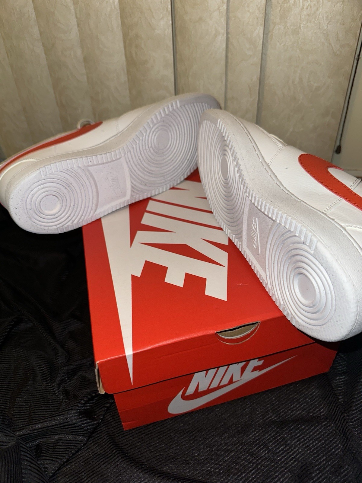 Nike Court Vision Low NN Men’s US 14 White/Red Leather Lace-Up Sneakers