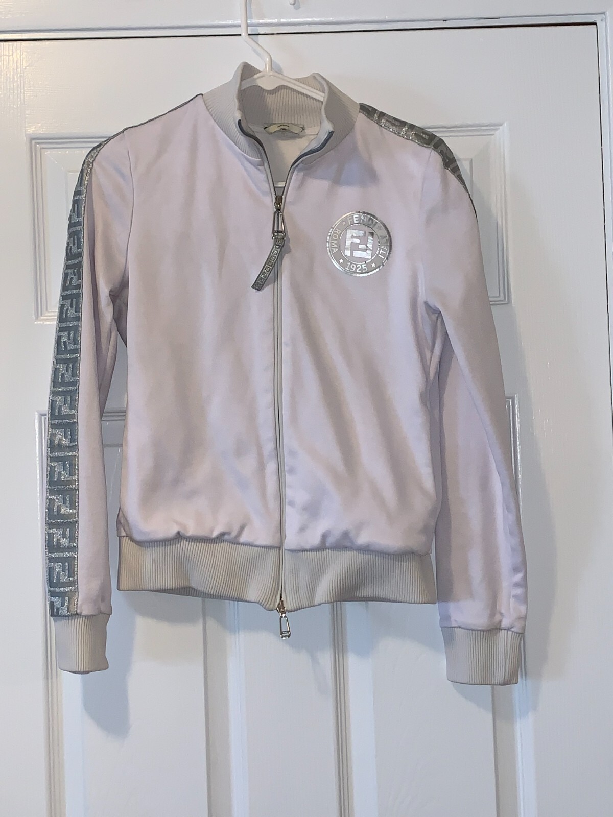 FENDI ROMA MADE IN ITALY 1925 LOGO SIZE 40 EURO OR SMALL CHEST 17″ LENGTH 21″