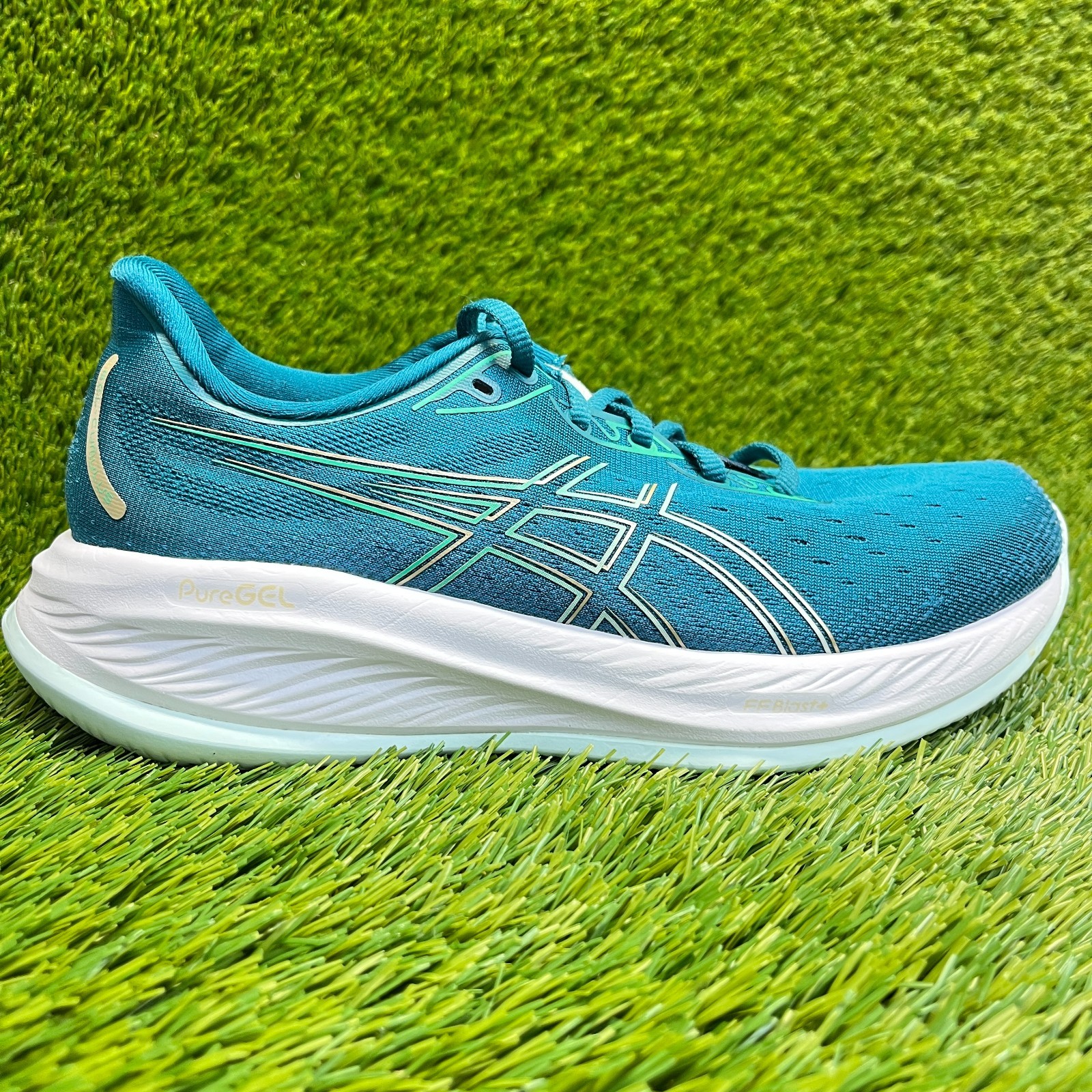Asics Gel Cumulus 26 Womens Size 9.5 Blue White Athletic Running Shoes Sneakers