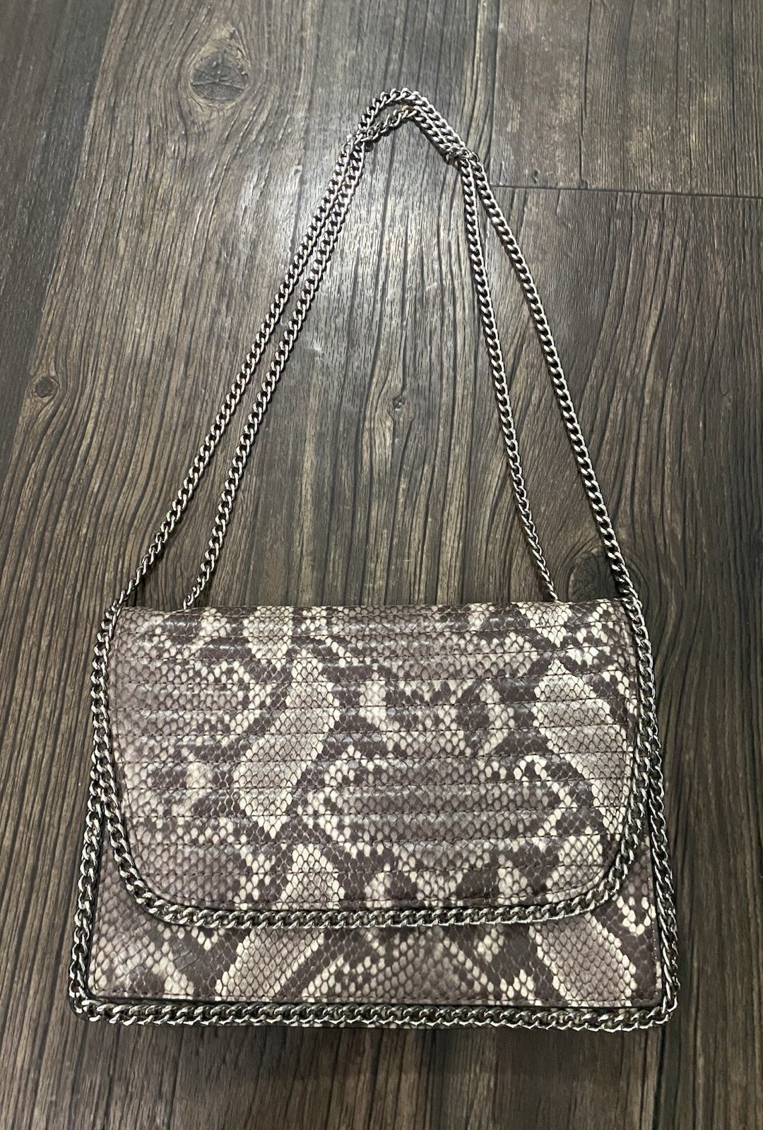 Express Snake Skin Flap Crossbody Bag Gray/Black Silver Chain Strap Magnetic