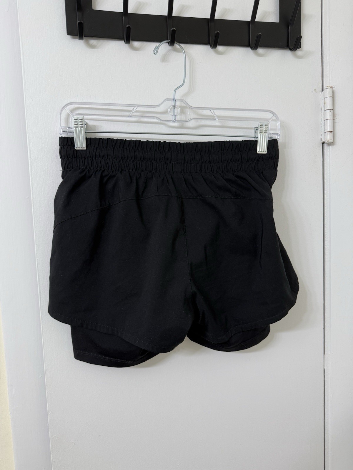 Athleta 2 in 1 Women’s Black Running Shorts Elastic Waist Pockets XS